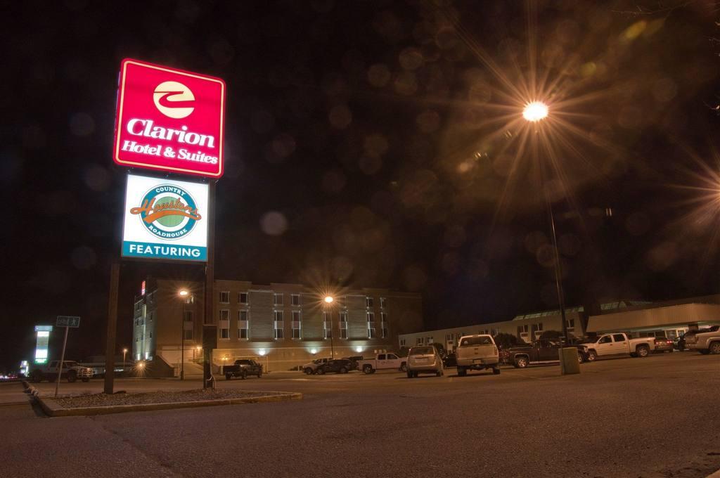 Clarion Hotel & Suites Brandon Exteriör bild